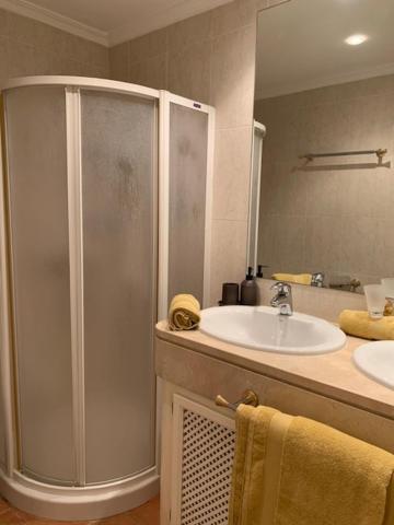Beach And Golf Resort La Perla Miguel Adults Only Marbella Ngoại thất bức ảnh